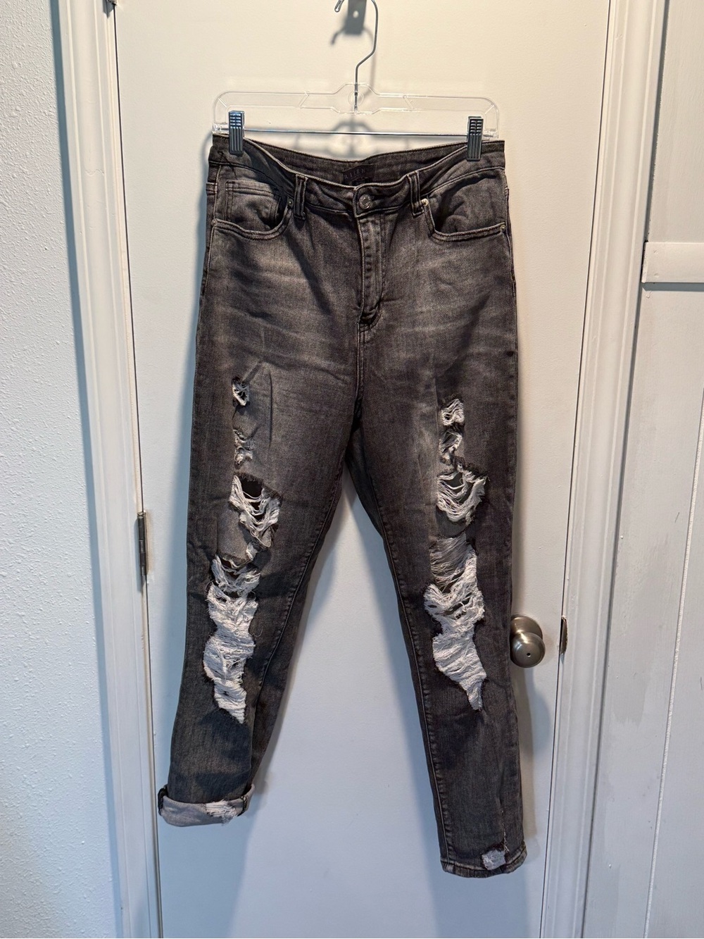 High-Rise Ripped Skinny Jeans - Charcoal Gray